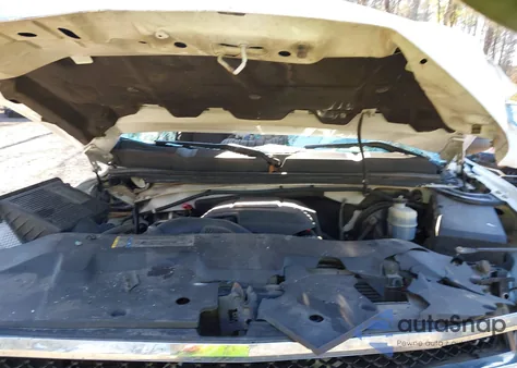 2010 Chevrolet Silverado 1500 Ls z USA, uszkodzony, nr VIN 1GCSCREA2AZ178530